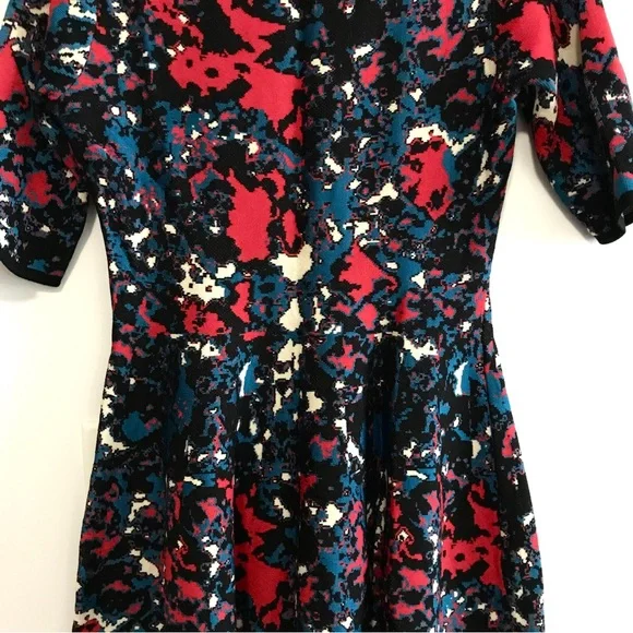 Floral Patterned Dress - Picture 8 of 10